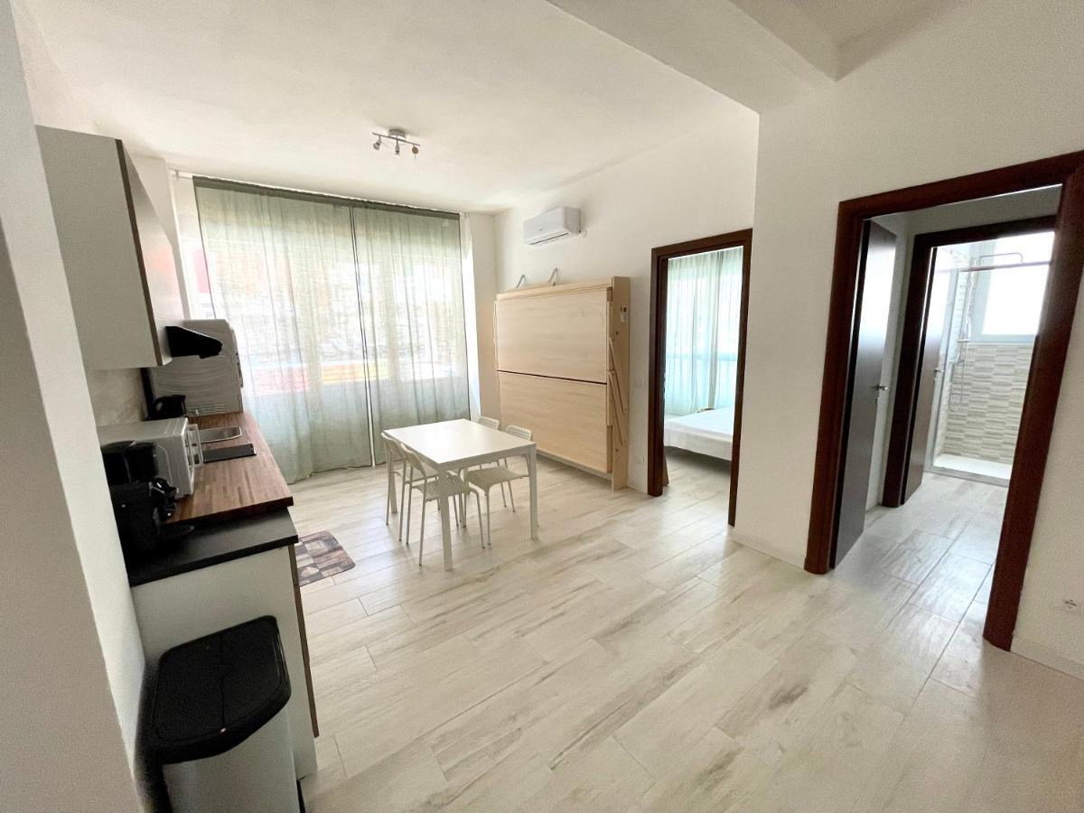 Bilocale Con Posto Auto La Chicca Del Golfo Apartment La Spezia Exterior photo